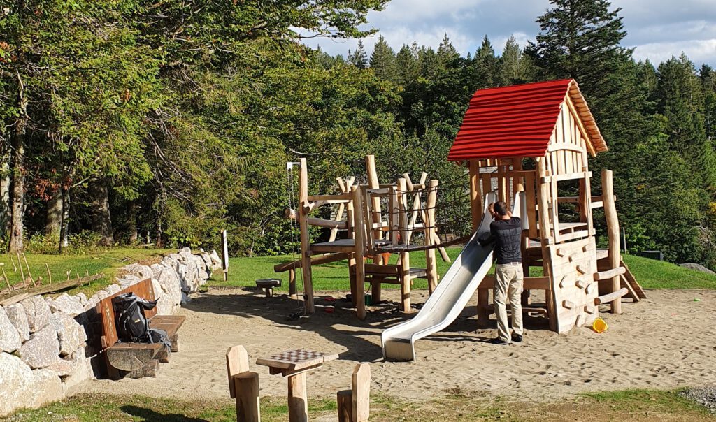 Spielplatz am Waldhotel Notschreipass